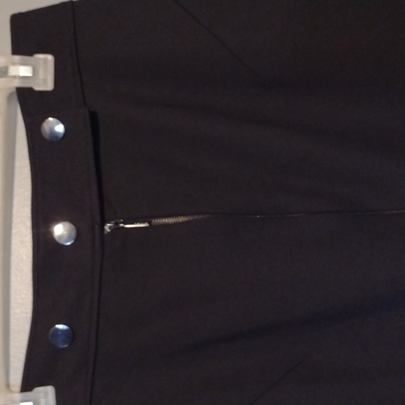 tahari black skirt size 8 womens - Picture 2 of 8